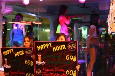 Sự thật đằng sau sex show ở Thái